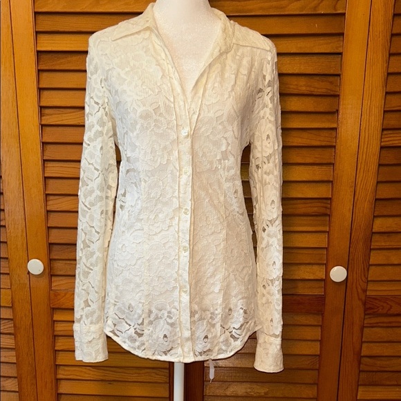 New York & Company Sexy Lace Cream Button Down Size Small - Picture 1 of 9